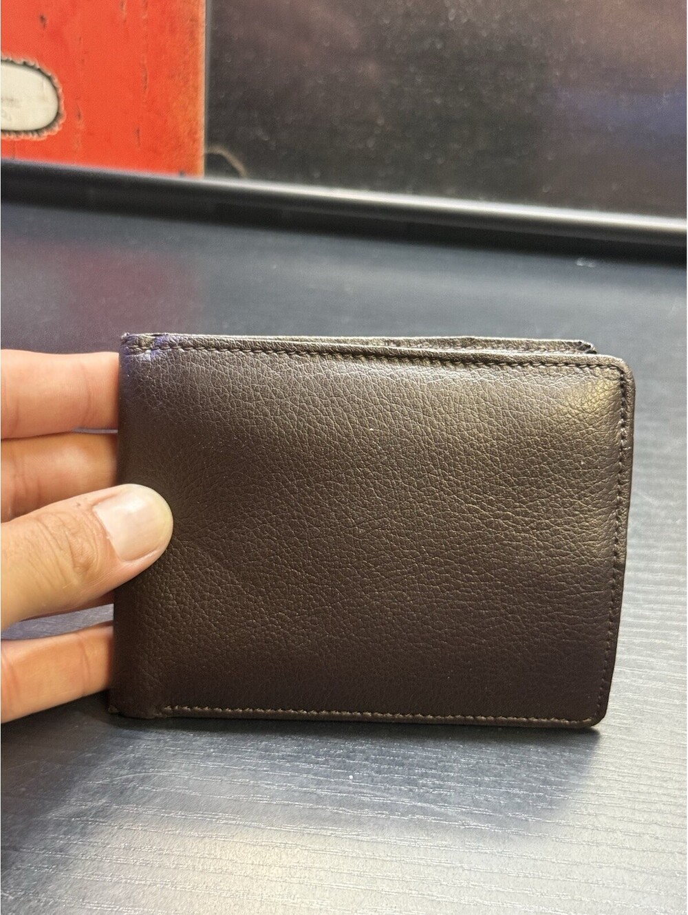 Perry Ellis Portfolio Brown Leather Bifold Wallet Passcase ID Window Men’s
